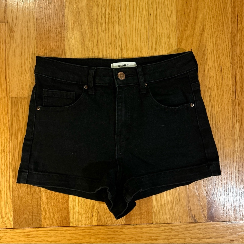 Forever 21 Los Angeles Women’s Size 25 Black Jean Shorts
